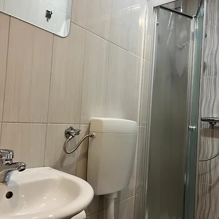 Apartma Tri Planike Lägenhet Mojstrana